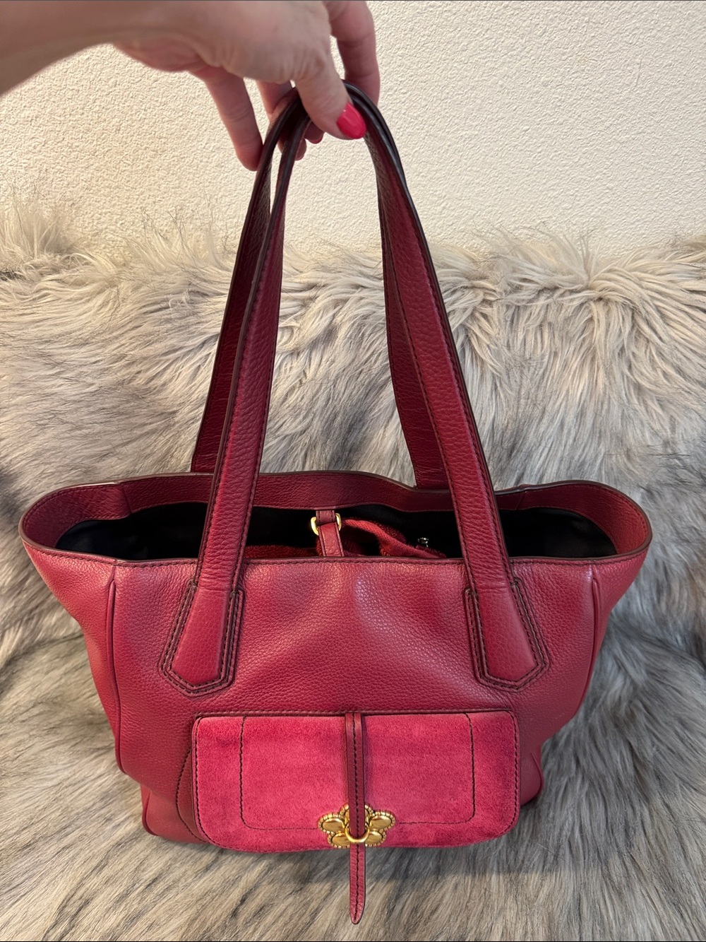 Marc Jacobs Women’s Red Leather Shoulder Bag with Front Pocket